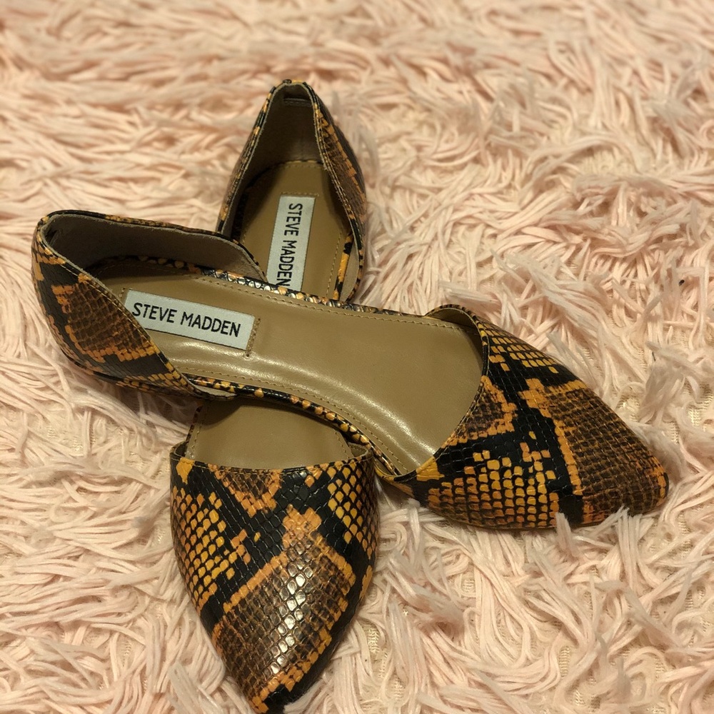 Steve Madden flats